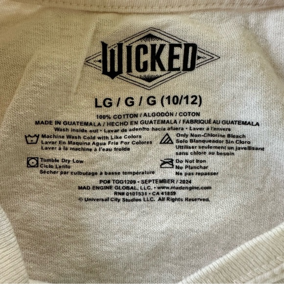Wicked White Crewneck T-shirt size large 10/12 - Picture 3 of 5
